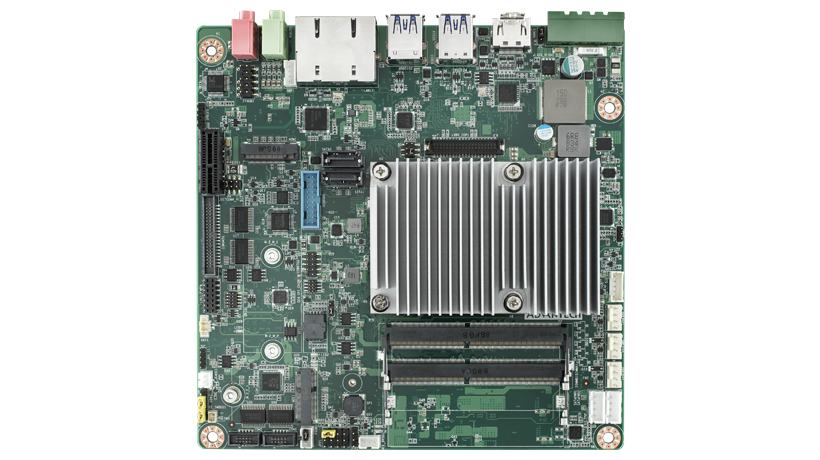 組込み向けIntel Core i7-8665UE搭載 産業向けmini-ITXマザーボード： HDMI2.0a/DP/LVDS, 6×COM, 2×GbE LAN, 2×SATA, M.2(M,E key), 4×USB3.1, 2×USB3.0&2.0